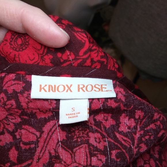 Knox Rose Gauzy Red Embroidered Floral Boho Blouse - Picture 9 of 11
